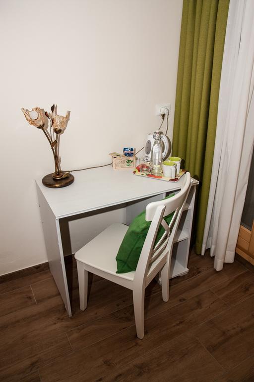 B&B Incanto Cles Habitación foto